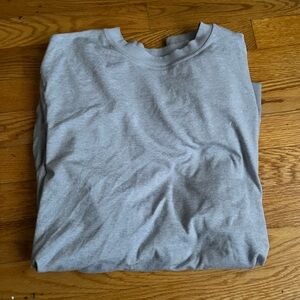 Vuori Light Gray Long Sleeve Men's Tee